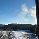 під явором *