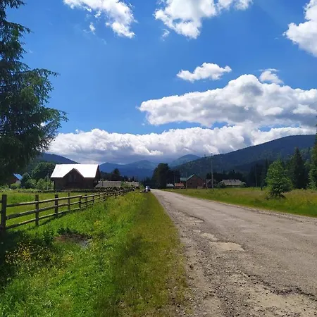 під явором Apartment