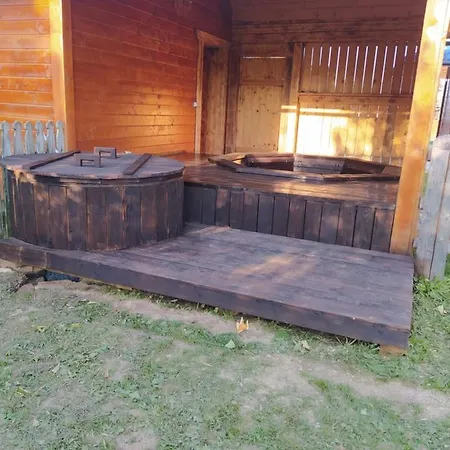 під явором Apartment