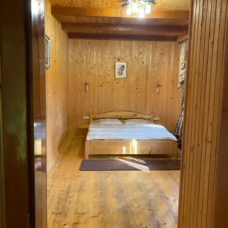 під явором Apartment Worochta