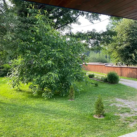 під явором Apartment Worochta