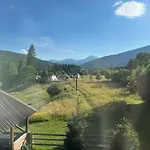 під явором Апартаменты